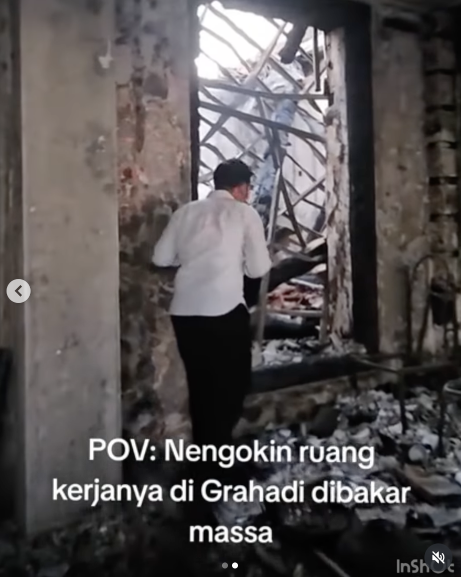 Emil Dardak tinjau Gedung Grahadi yang terbakar. (Instagram/@lambegosip)